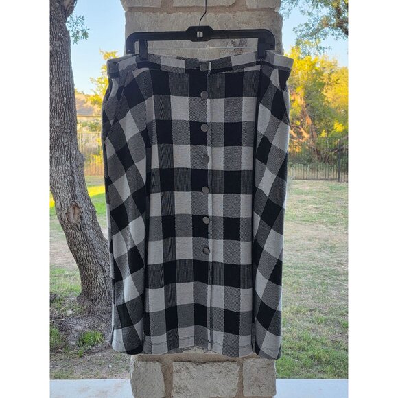 Black & White Plaid Button-Front Womens A-line Skirt By Ck Collection Size 1X - Picture 2 of 7